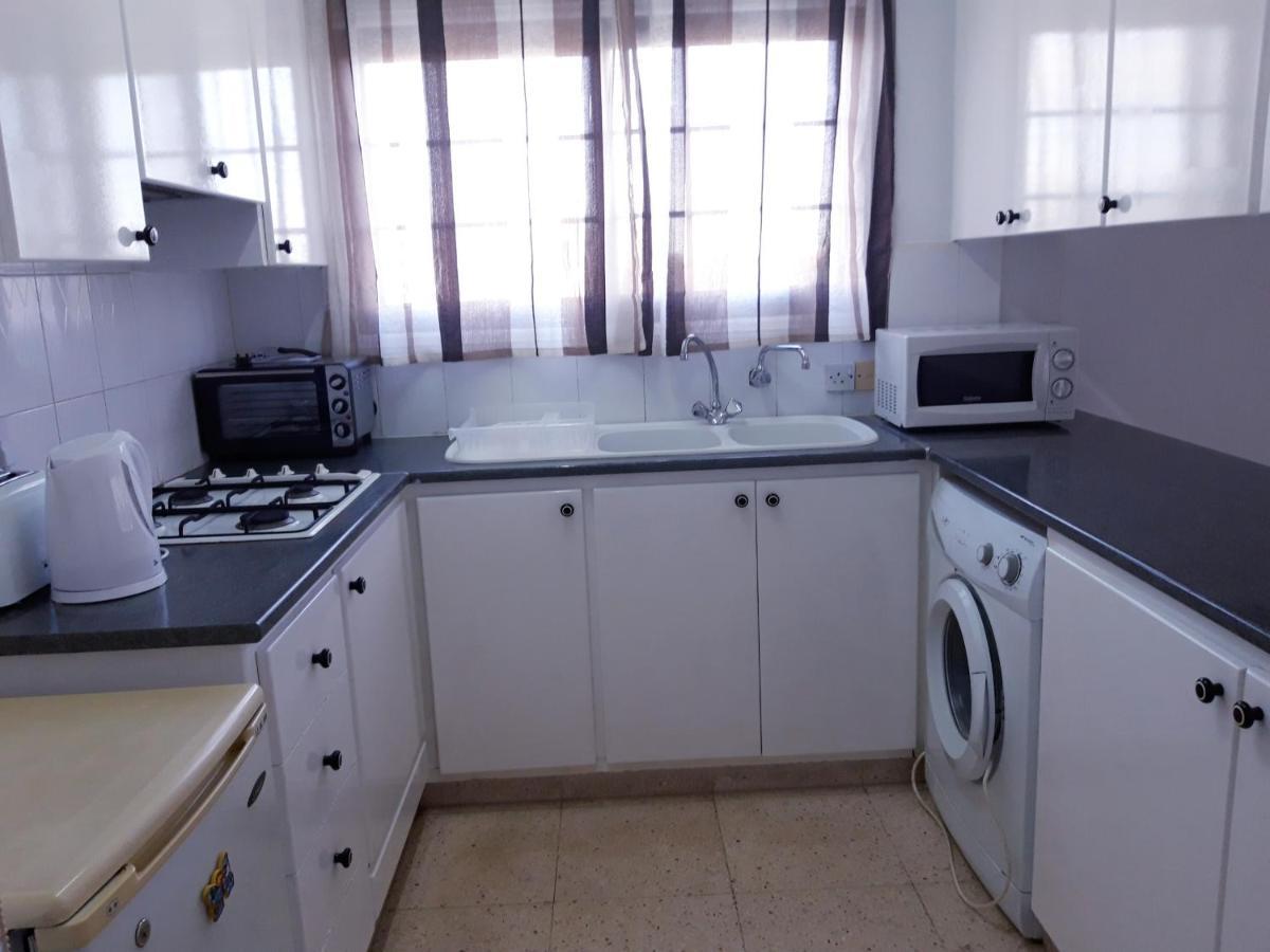 La Veranda Sea View Apartments ラルナカ エクステリア 写真