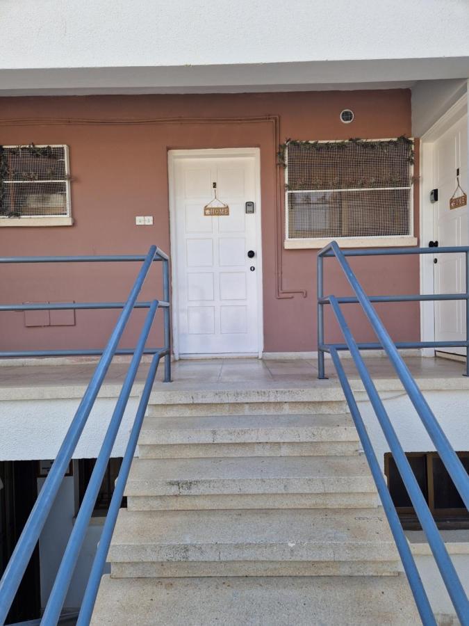 La Veranda Sea View Apartments ラルナカ エクステリア 写真
