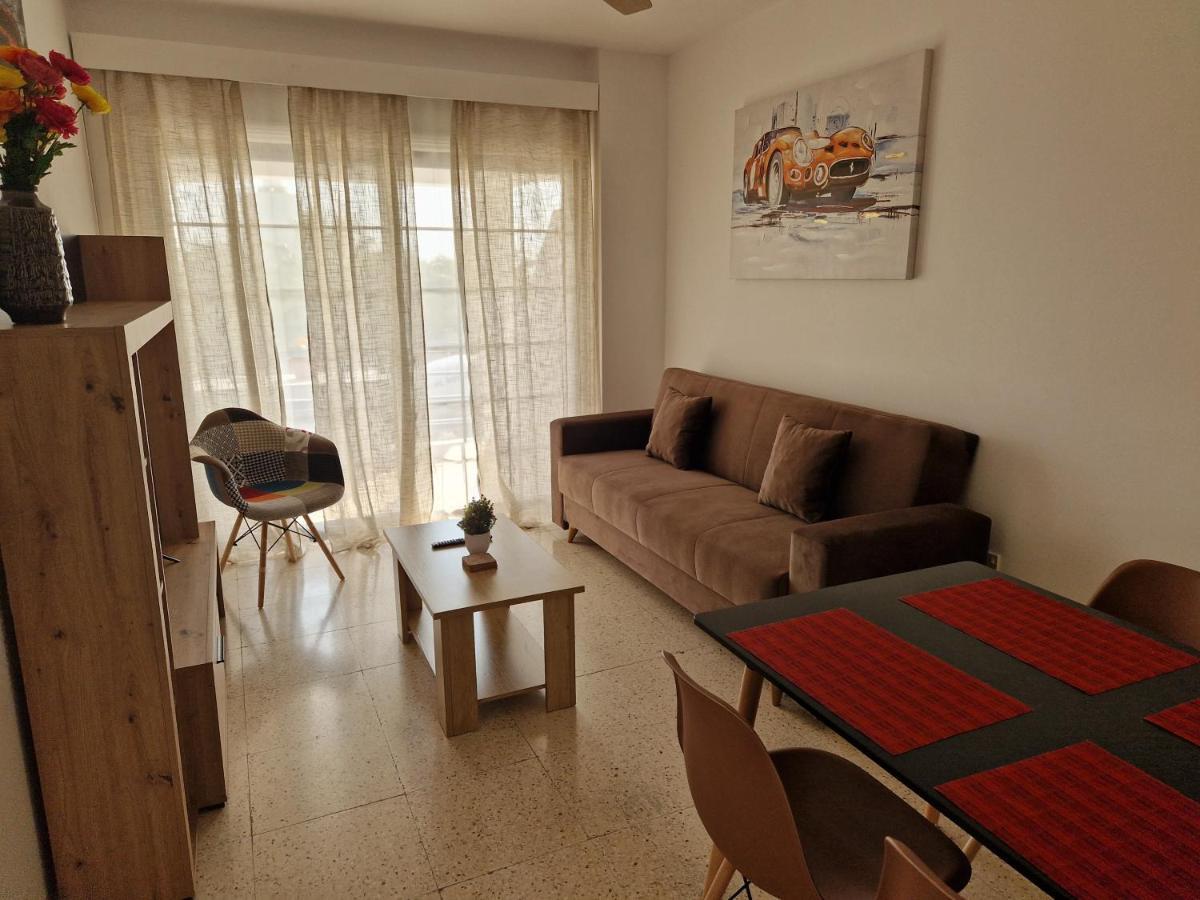 La Veranda Sea View Apartments ラルナカ エクステリア 写真